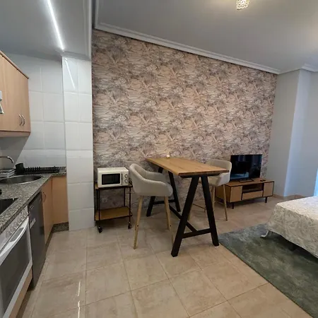 Luna 5 * Oviede